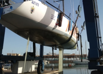 Embarcación CMSC5 El Ciudad de Melilla Sport Capital está en dique seco esta semana
