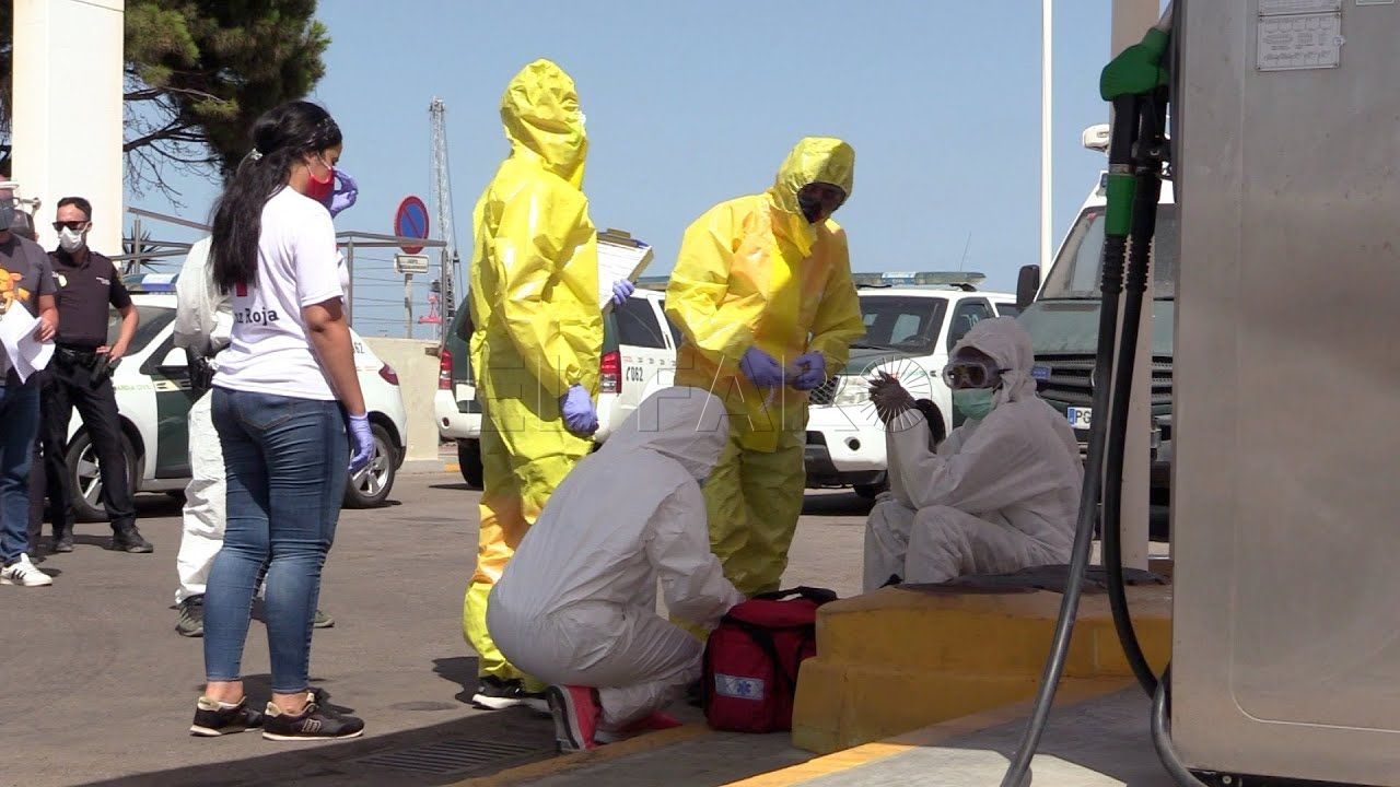 la salvamar el puntal trae a melilla los dos migrantes que llegaron a la isla del congreso La salvamar El Puntal trae a Melilla los dos migrantes que llegaron a la isla del Congreso