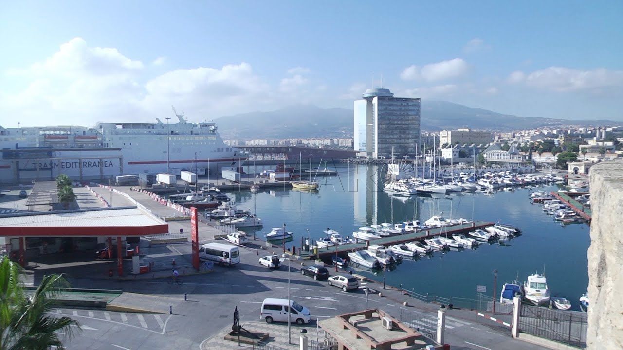 muere un joven marroqui arrollado por una embarcacion en el puerto Desembarca en Melilla el cuarto crucero de este 2023