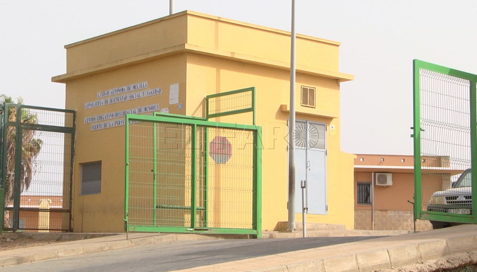 Un menor y un vigilante, heridos leves tras pelearse 20 chicos en el centro de acogida