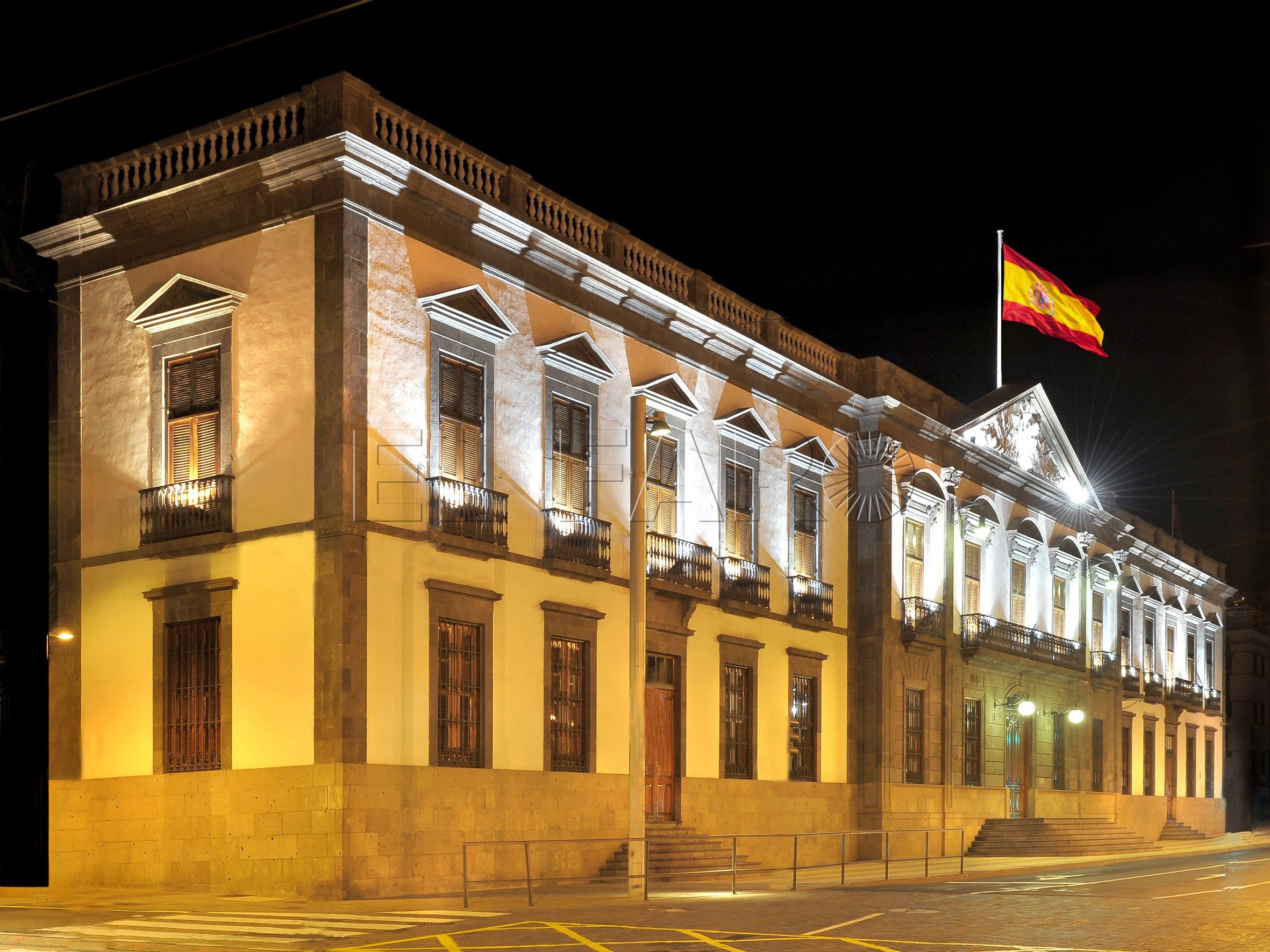 Palacio de la Capitanía General de Canarias El Mando de Canarias se hace cargo de las Comandancias Generales de Melilla, Ceuta y Baleares