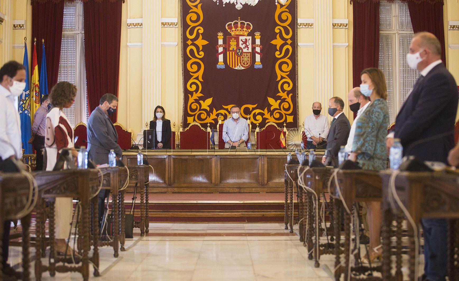 pleno asamblea 1 Gobierno y oposición se enzarzan por la gestión de la crisis sanitaria del Covid