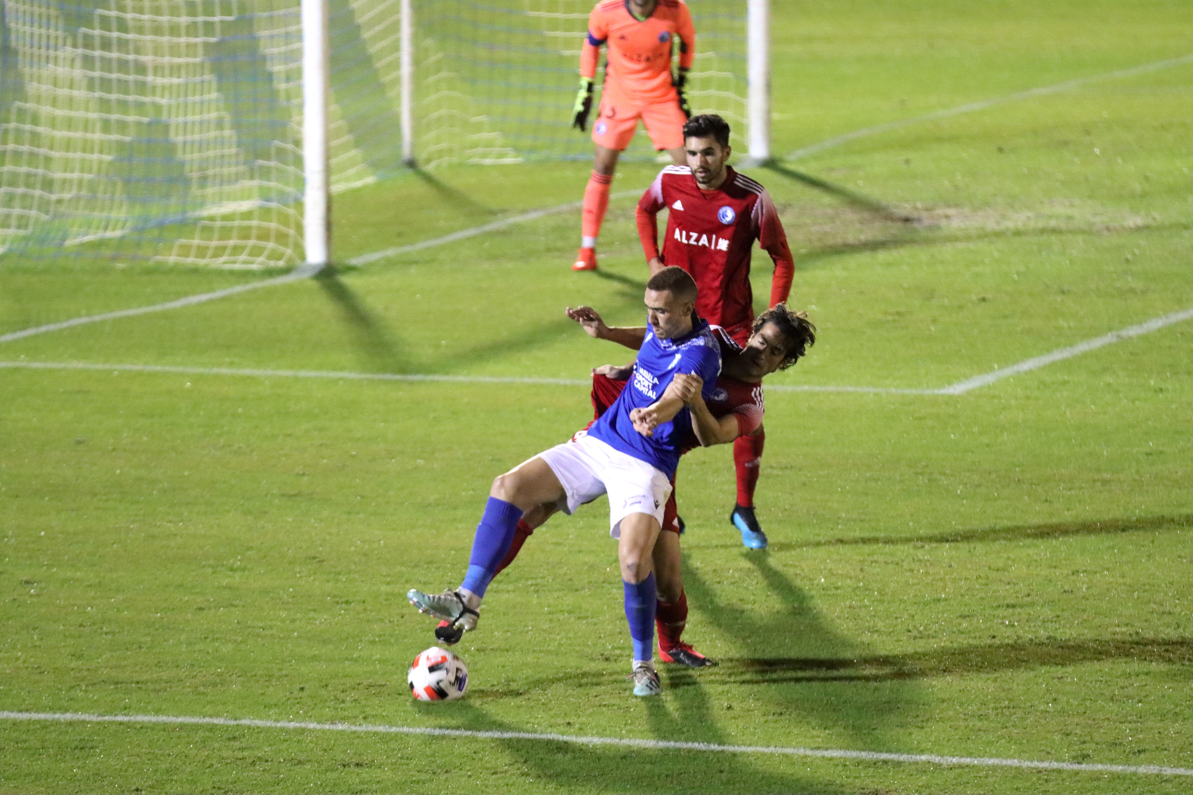 La UD Melilla cae ante Las Rozas y fuera de la Copa