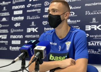 El nuevo jugador unionista, en la rueda de prensa.