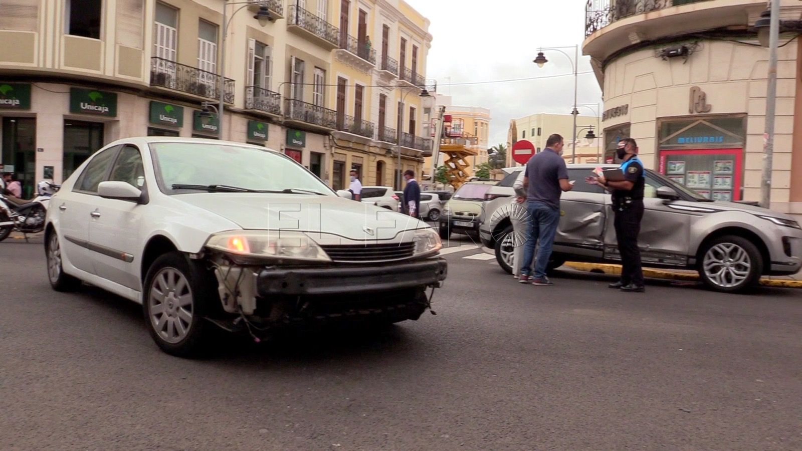 accidente Accidente múltiple en la calle Ejército Español