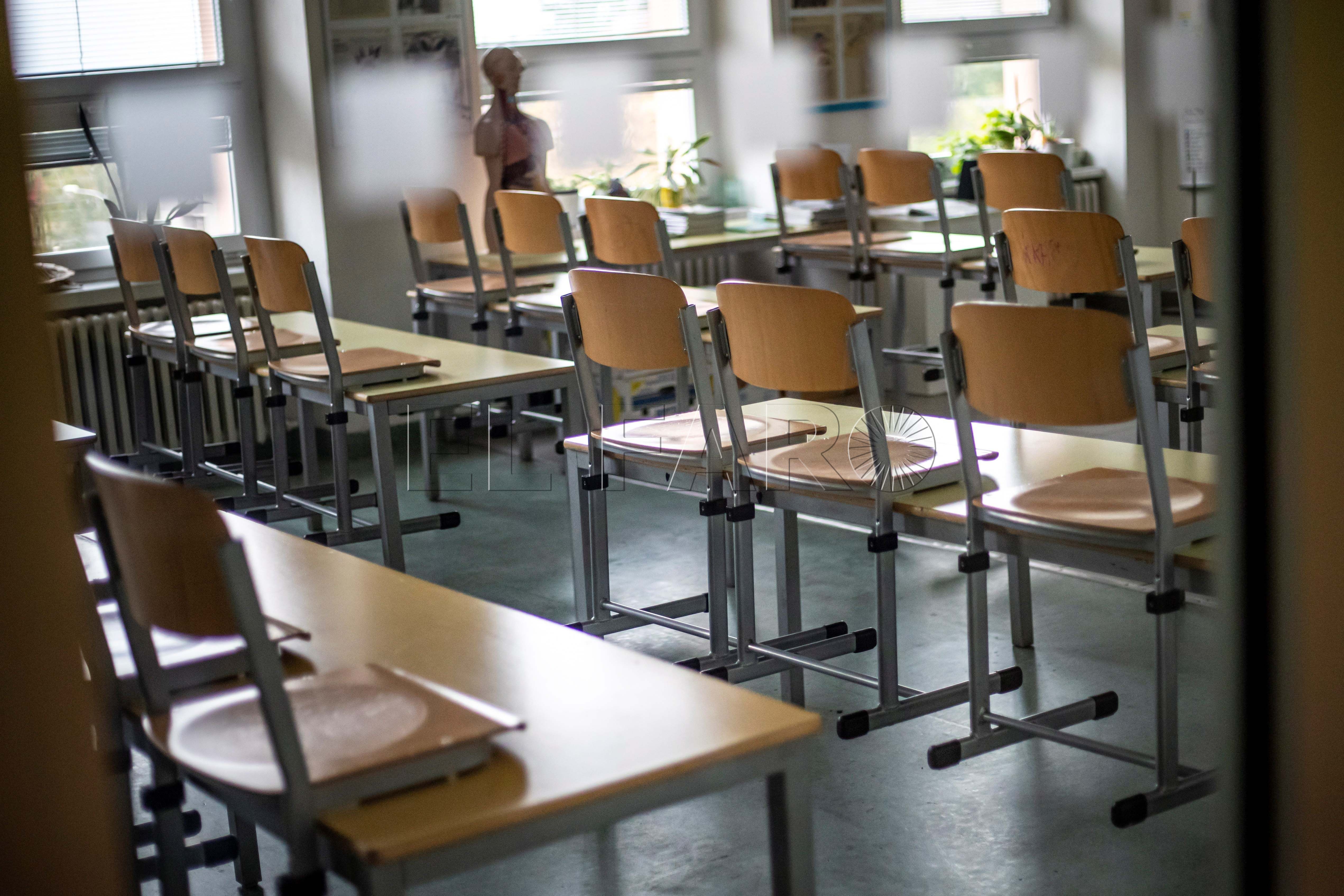 aula cole efe CSIF critica la falta de respuestas del Ministerio de Educación respecto a las oposiciones en Melilla