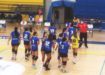 Jugadoras melillenses, en el partido de ayer.
