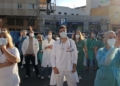86c11b15 699c 46db 8364 9816d065f1c7 Antonio Orozco sorprende a sanitarios y pacientes con un concierto frente al Hospital de Melilla