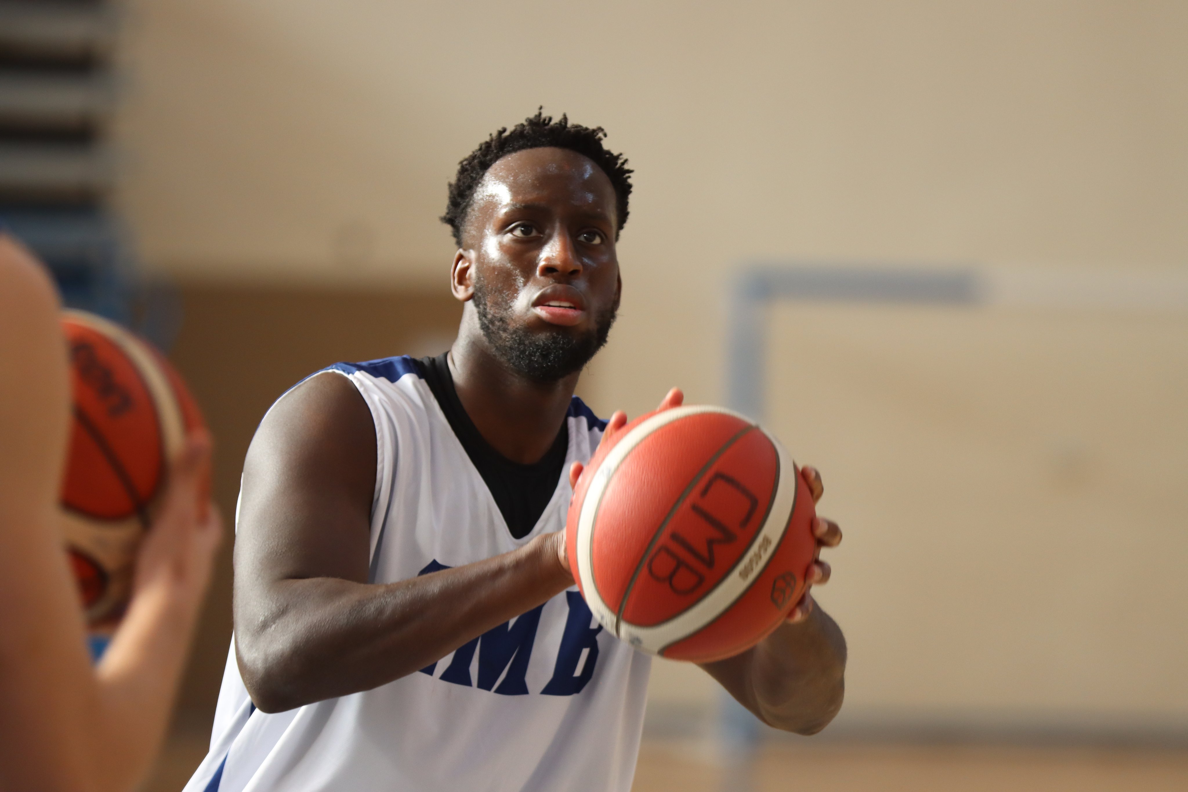 Alioune Tew, a prueba en el Melilla Sport Capital de la Liga LEB Oro