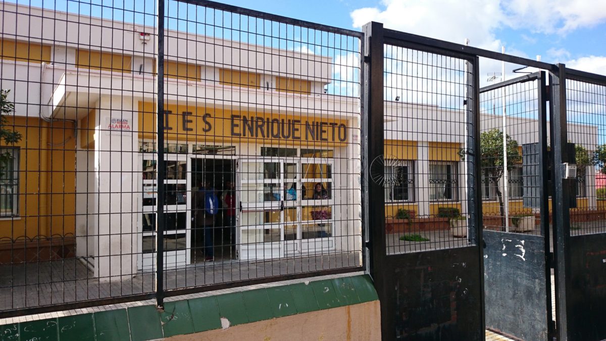IES Enrique Nieto e1698586291259 CCOO Melilla defiende al profesorado de la ciudad, a raíz del episodio del Enrique Nieto