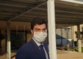 a4440afe 1032 4563 814f d5e01241a9cd Antonio Orozco sorprende a sanitarios y pacientes con un concierto frente al Hospital de Melilla