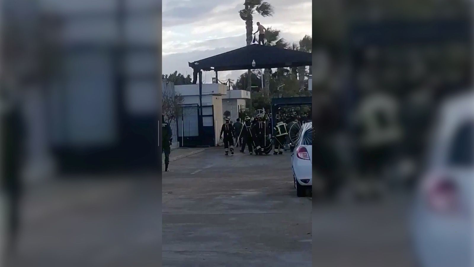 ceti bomberos Intento de suicidio en el centro para inmigrantes de Melilla