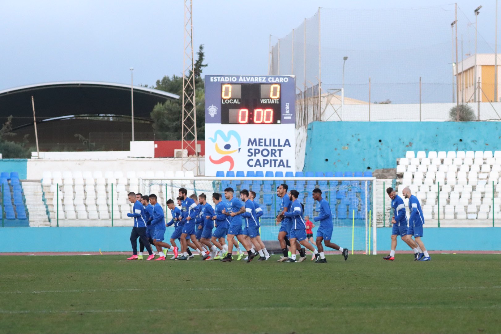 El Melilla quiere comenzar ante el Villanovense su particular escalada