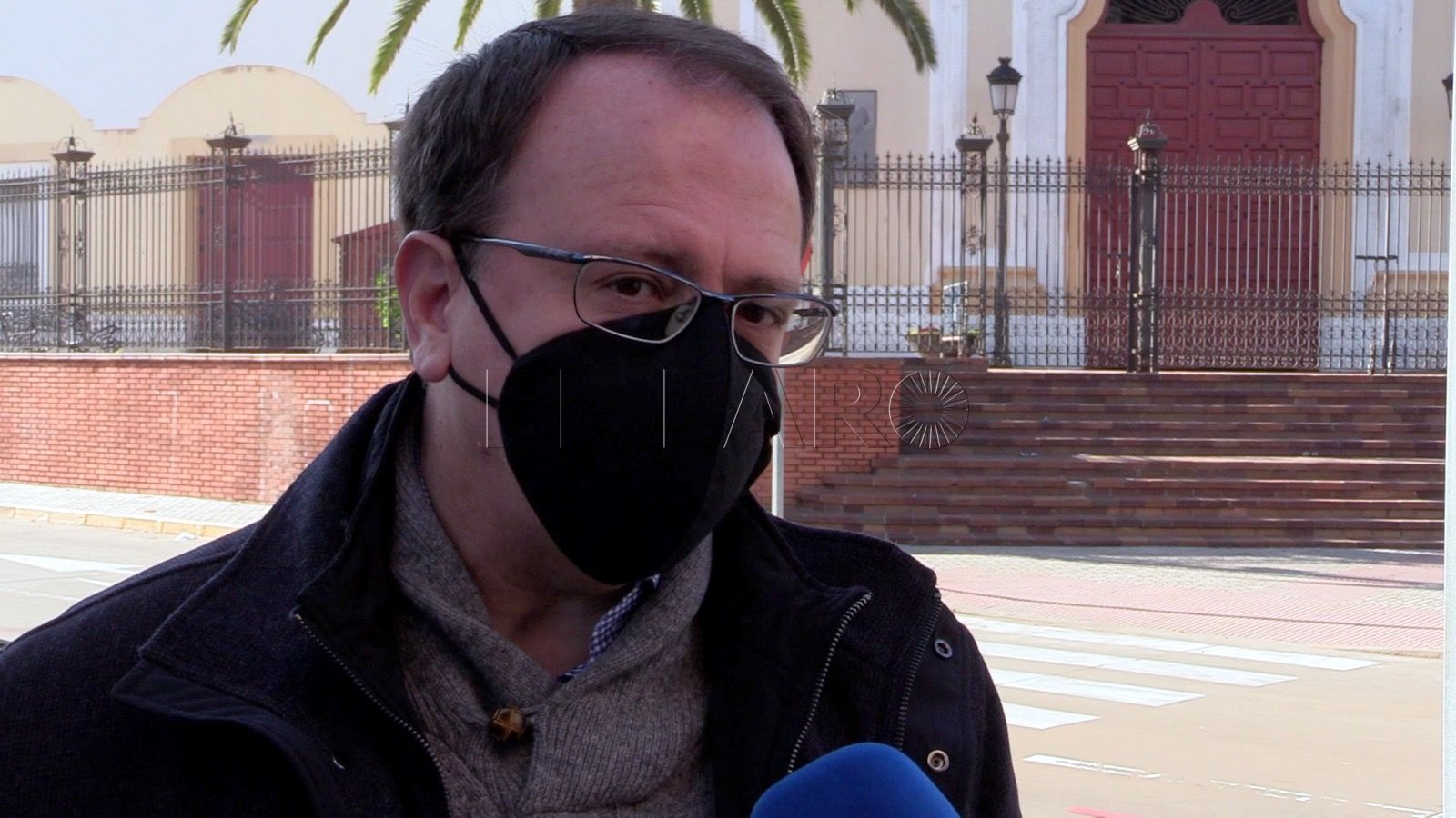Josep Buades del Servicio Jesuita a Migrantes. El SJM denuncia que el CETI deja a los solicitantes de asilo en la calle