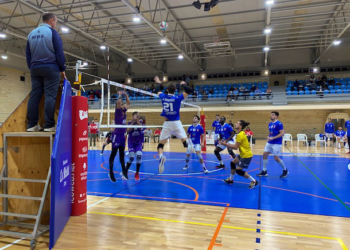 Imagen del partido que se jugó en la primera vuelta de la competición liguera.