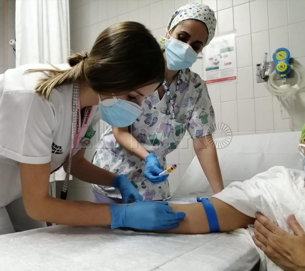 El alumnado de la Facultad de Enfermería comienza las prácticas en el Área de Salud de Melilla