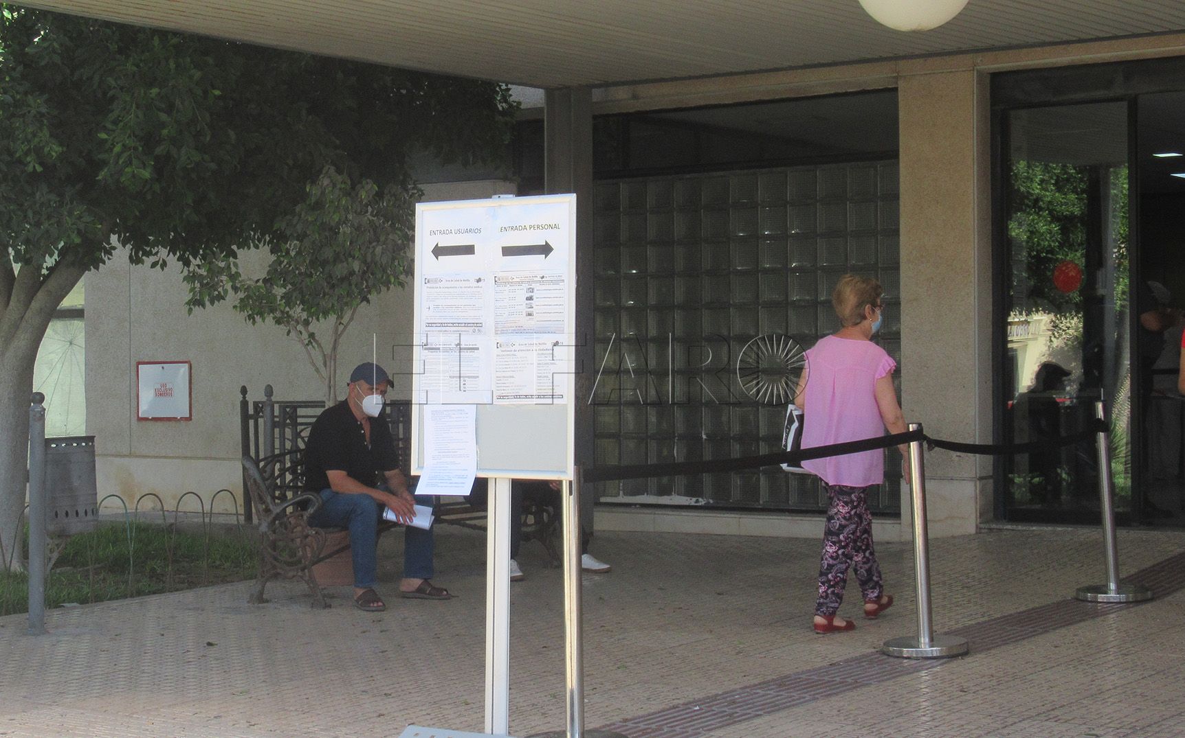 hospital 1 Sanidad descarta por el momento adelantar toque de queda, pero lo estudiará