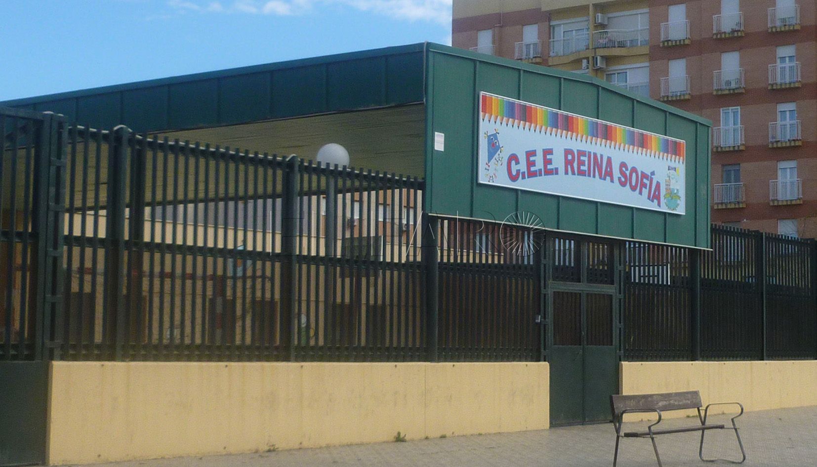 reina sofia Cierran aulas del Reina Sofía por falta de cuidadores