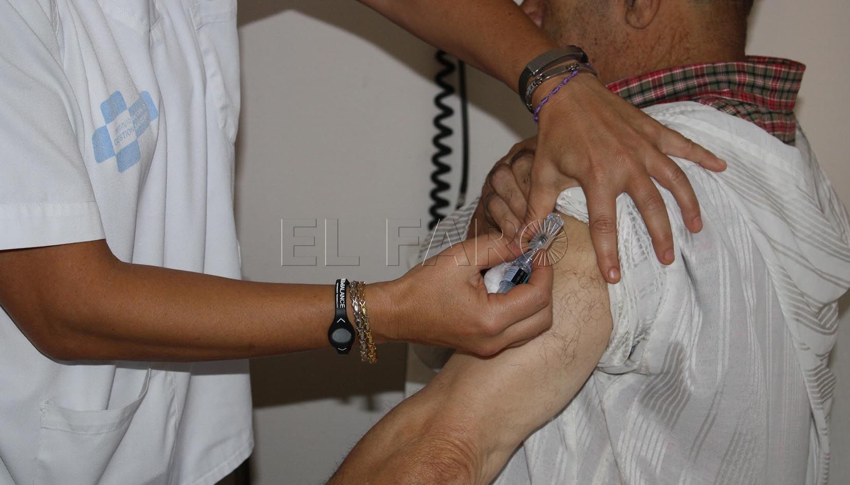 vacuna 2 Los mayores de 80 años, siguiente grupo que será vacunado en marzo