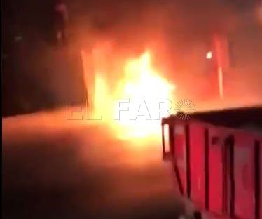 Los Bomberos realizan cinco servicios por fuegos en una sola jornada. Los Bomberos realizan cinco servicios por fuegos en una sola jornada