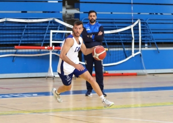 Doble sesión táctica en la vuelta al trabajo del Melilla Sport Capital