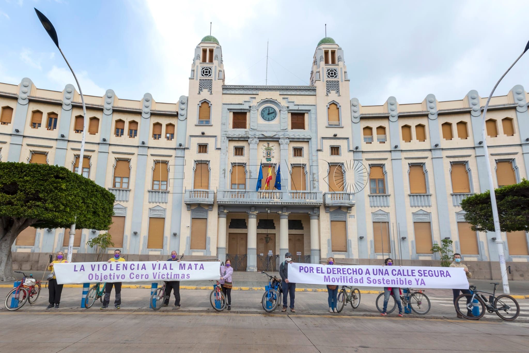Guelaya y Melilla ConBici reivindican el papel de la mujer en la movilidad sostenible