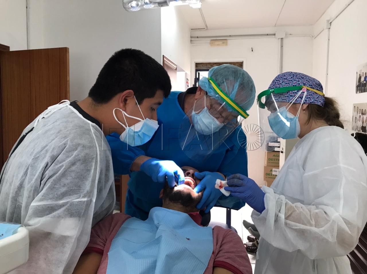 Clínica Dental del CETI 2 La viabilidad de la clínica dental del CETI está en riesgo por falta de financiación
