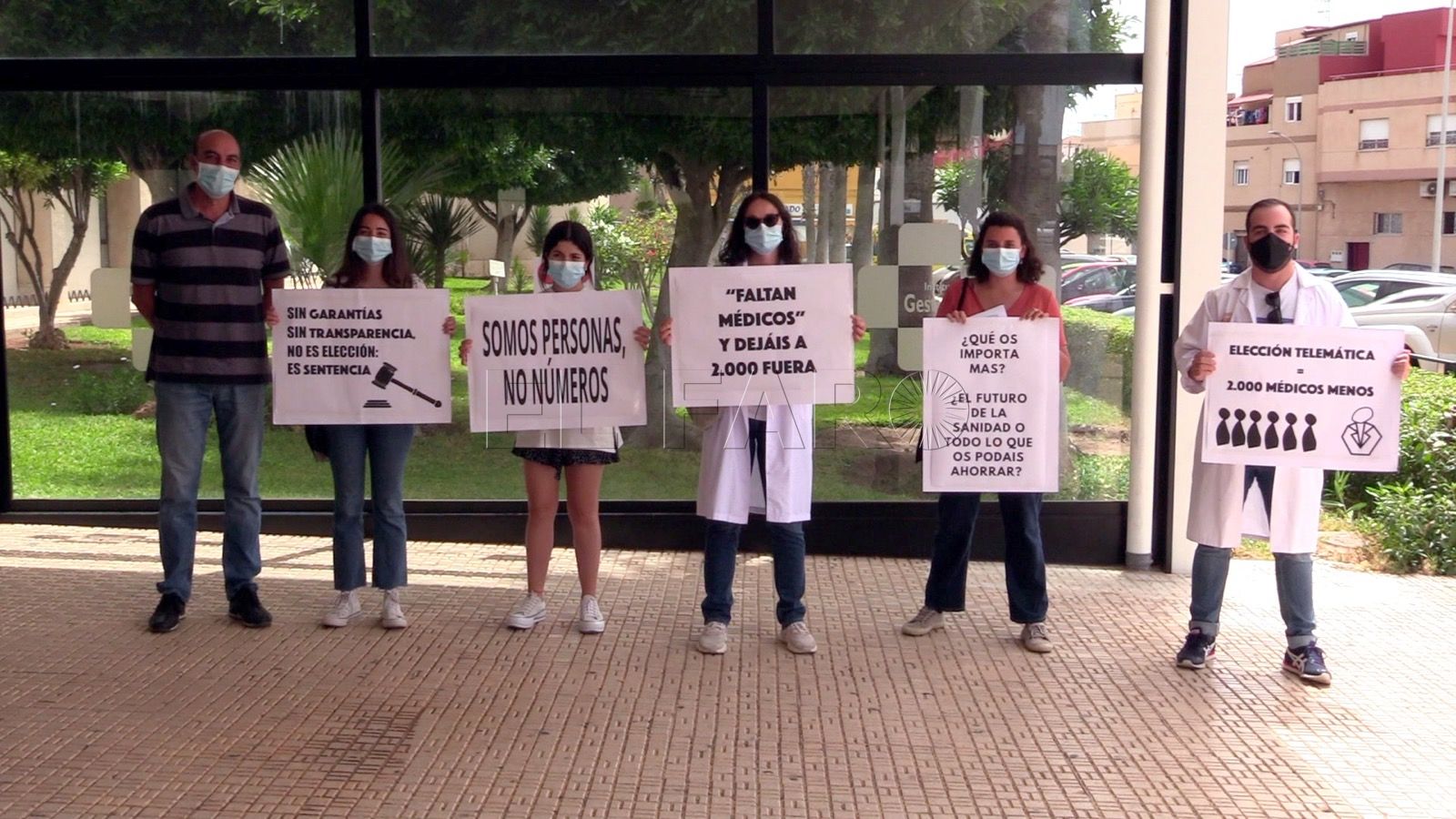 Los médicos MIR de Melilla protestan contra el sistema de elección de plazas de Sanidad Los médicos MIR de Melilla protestan contra el sistema de elección de plazas de Sanidad