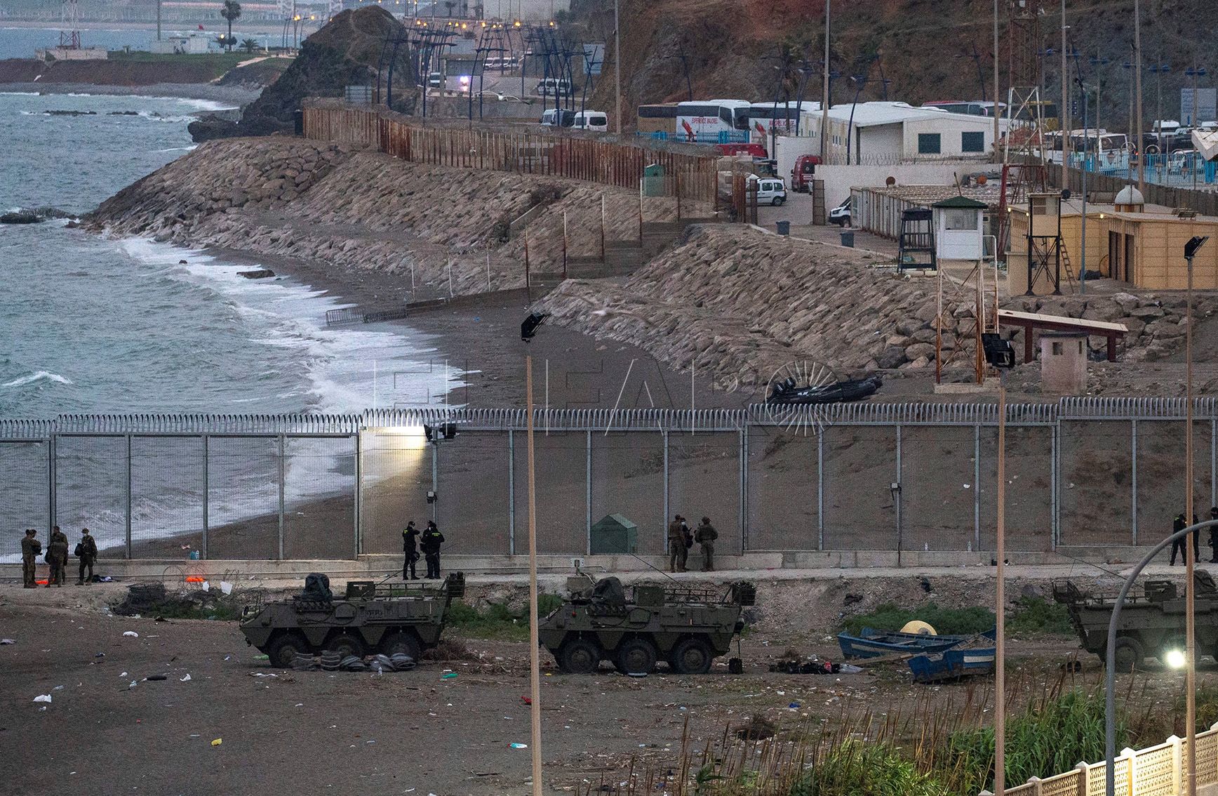 frontera ceuta 1 Marruecos acepta la devolución de todos los inmigrantes que cruzaron a Ceuta