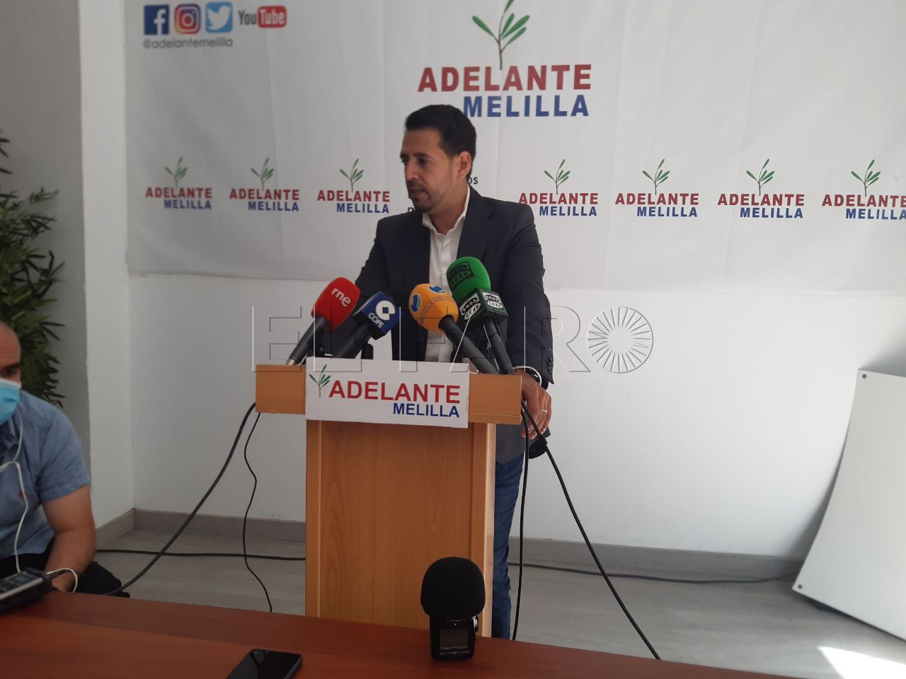 Amin Azmani Adelante Melilla cree que pedir visado "estrangularía aún más" la economía de la ciudad