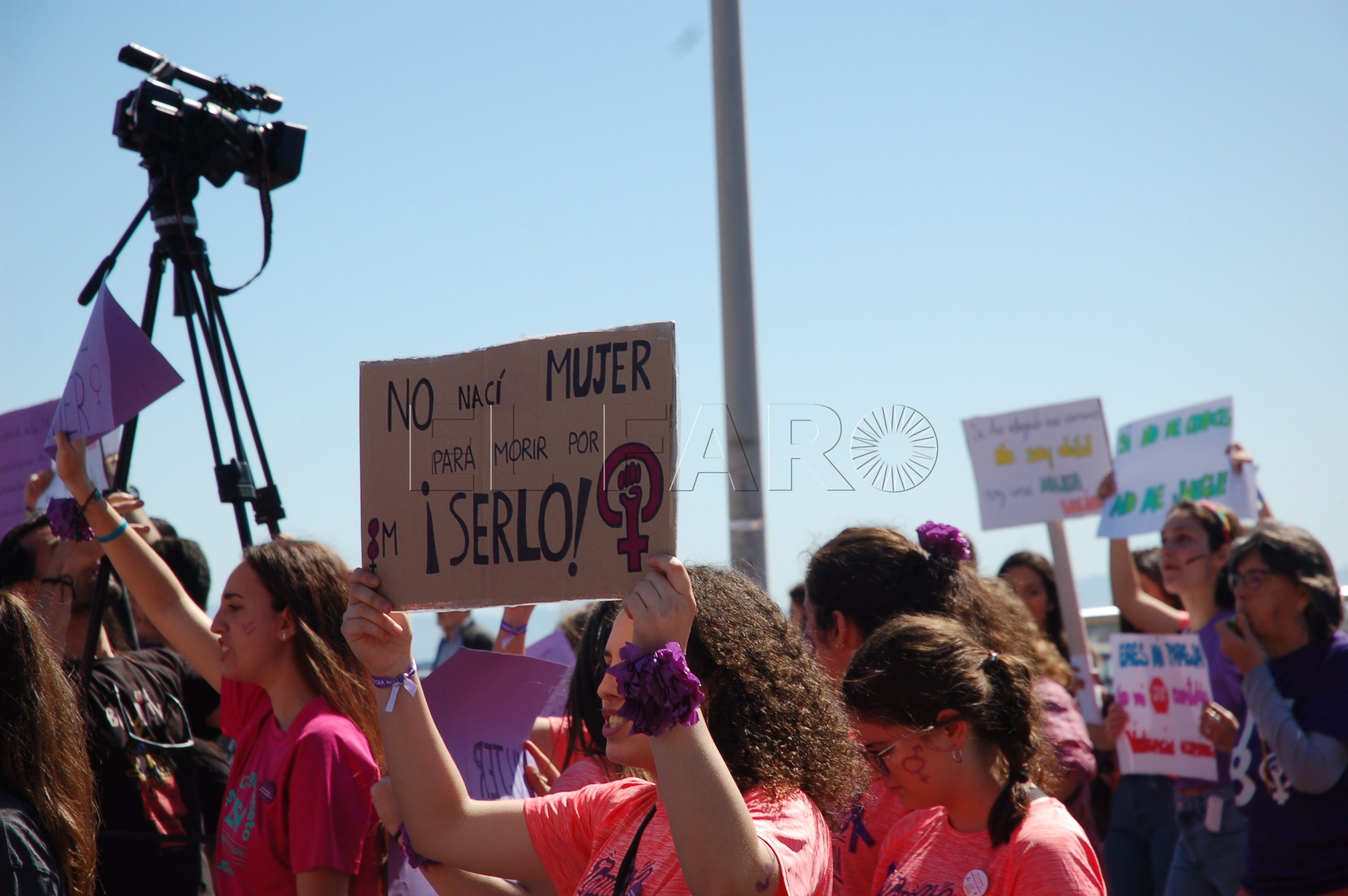 protesta Mayo registra cinco casos activos menos de violencia de género que en abril de este año