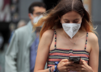 Mascarillas no obligatorias: ¿una medida temeraria?