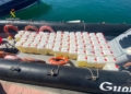01 vista garrafas gasolina aprehendidas 1 Decomisan una narcolancha en Alborán y 1.525 litros de combustible