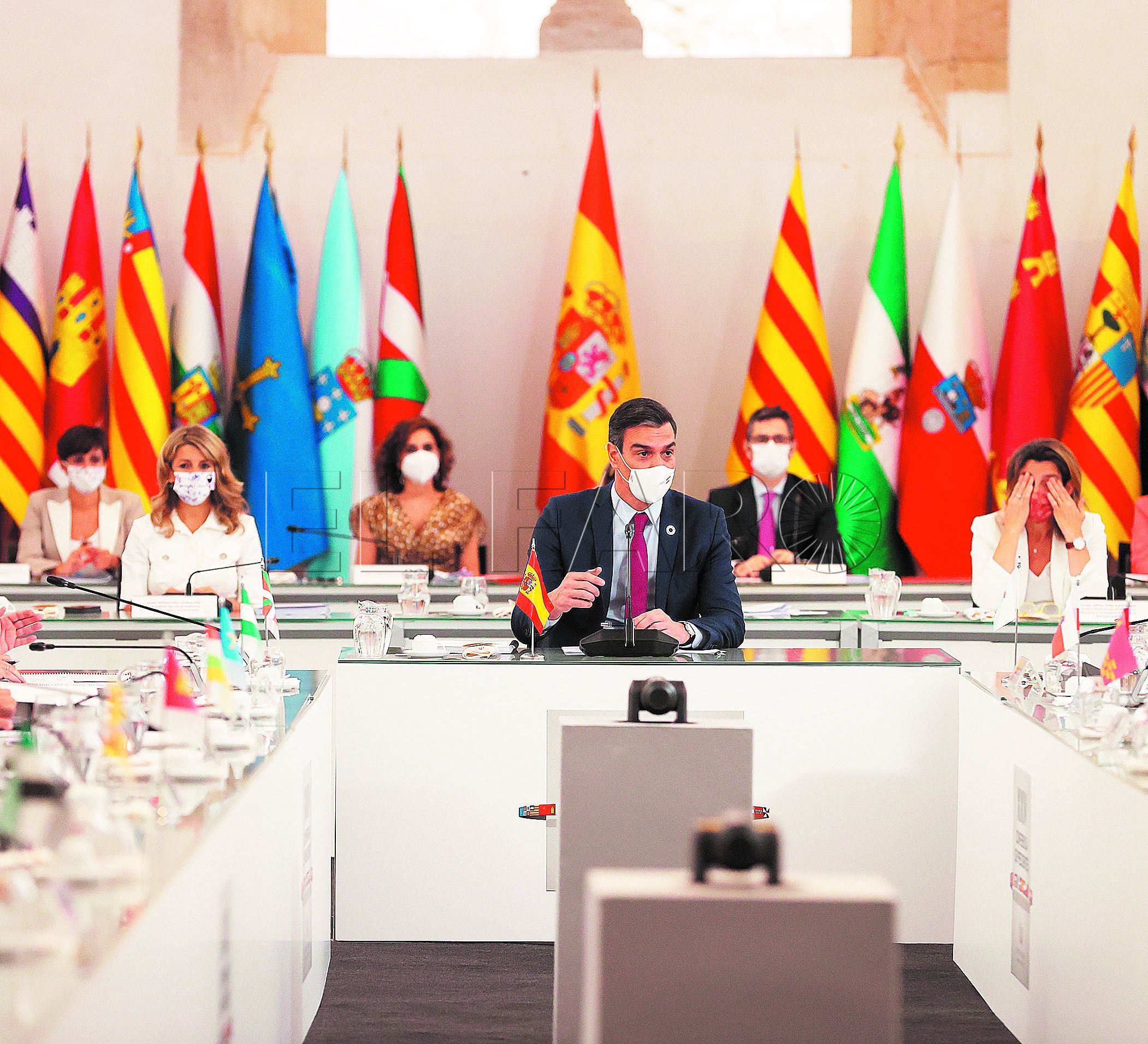 SALAMANCA, 30/07/2021.- El presidente del Gobierno, Pedro Sánchez durante la XXIV Conferencia de Presidentes, el máximo órgano político de coordinación multilateral, que se celebra este viernes en el Convento de San Esteban, en Salamanca. EFE /JUANJO MARTIN/POOL