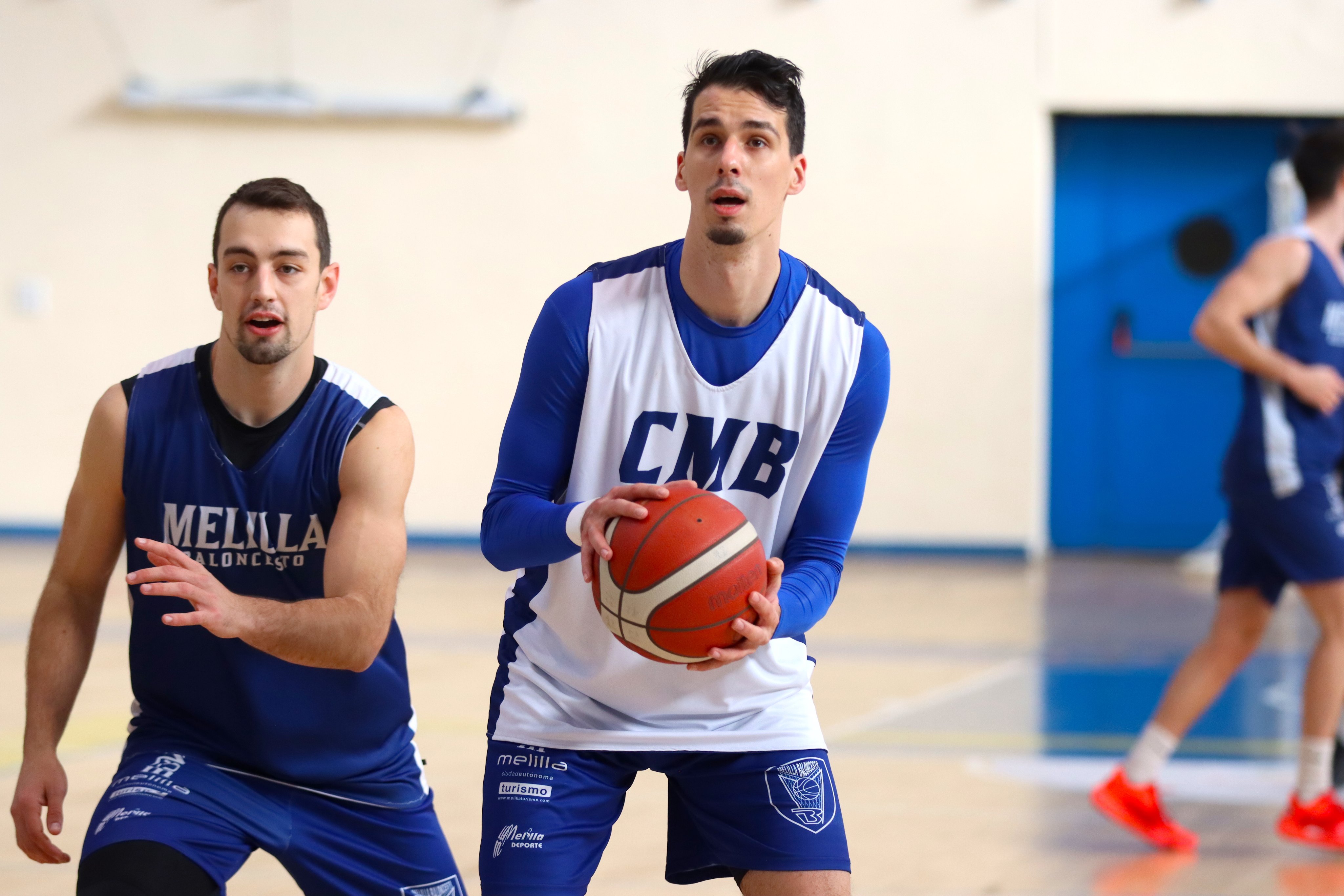 Dedovic, primera renovación local