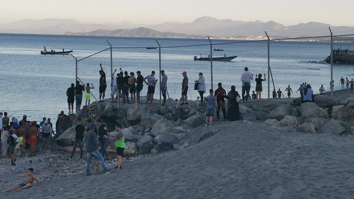 frontera ceuta La frontera de Ceuta abrirá con control: para el turismo y trabajadores regularizados