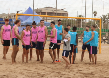 20D 3 2 Doble sesión de trabajo: en la playa y sobre el parqué