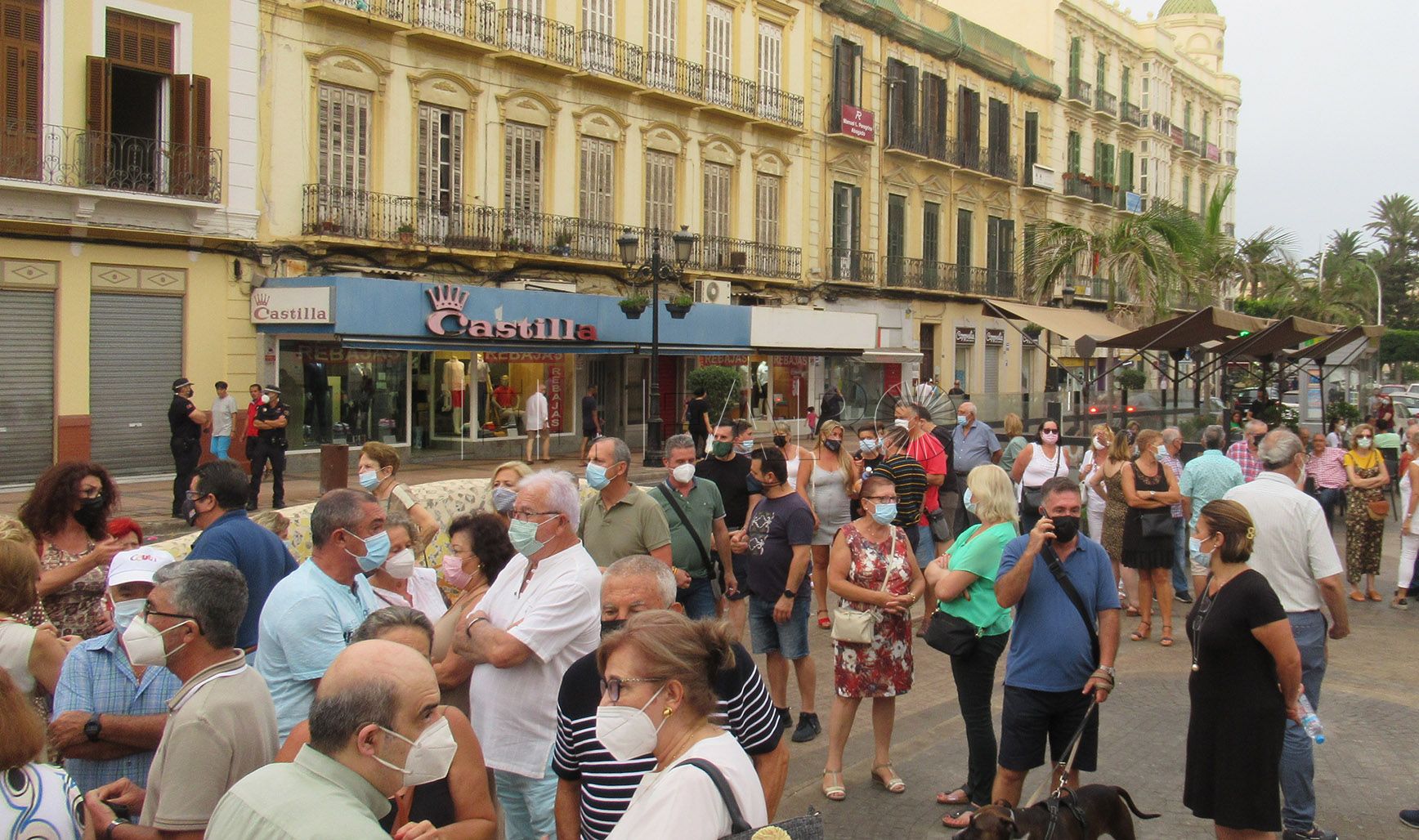 9 1 Protesta contra la retirada del monumento en Héroes de España