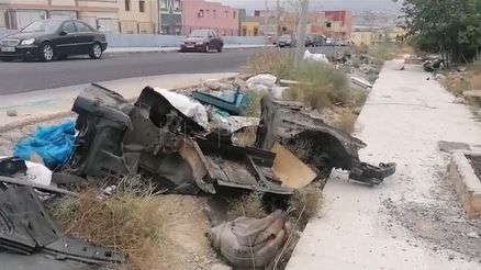Basura en La Cañada 1 Podemos Melilla critica el estado de la calle Vía Láctea, en La Cañada