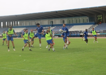 E9jNBX6XMAUhrBE Último entrenamiento antes de partido a los partidos amistosos