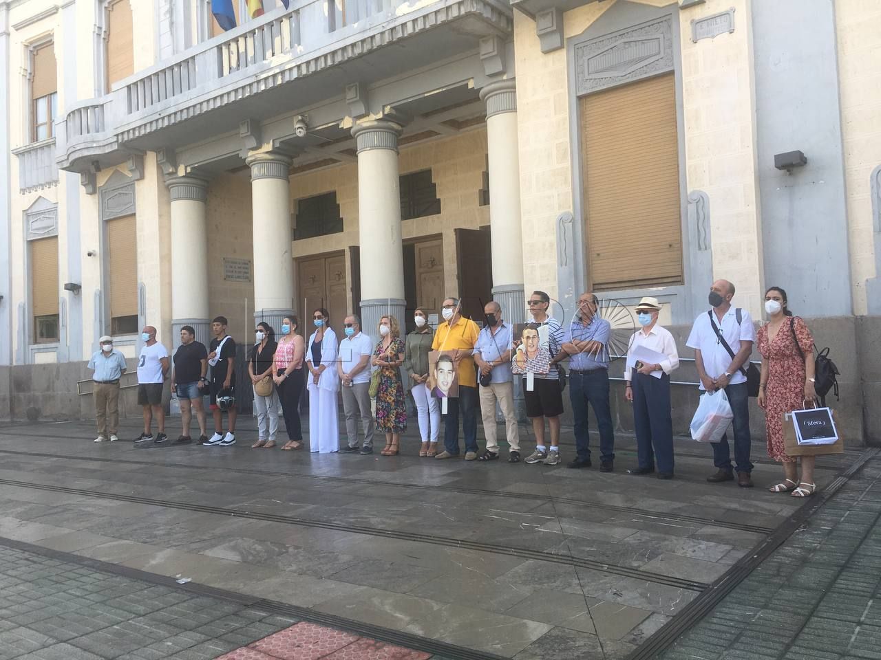 Emin y Pisly Las familias de Emin y Pisly convocan una concentración para el día 27