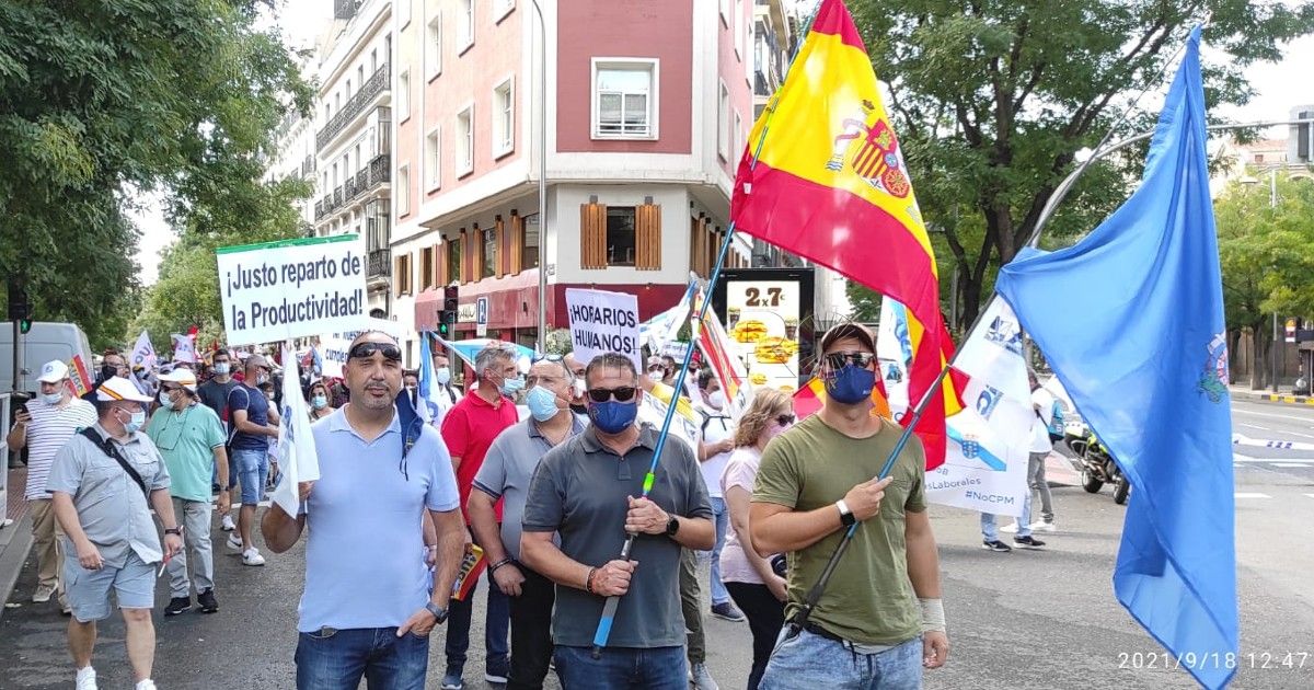 AUGC Melilla en Madrid AUGC defiende en la manifestación de Madrid los derechos de los guardias civiles de Melilla