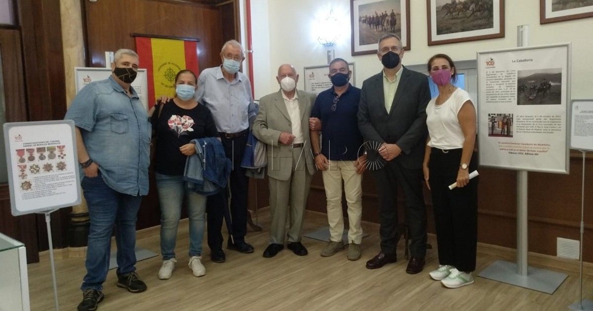 Annual Familiares de supervivientes del Desastre de Annual visitan Melilla