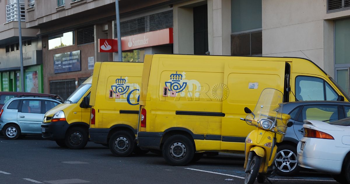 Correos reactiva el transporte de mochilas en las principales rutas del Camino de Santiago