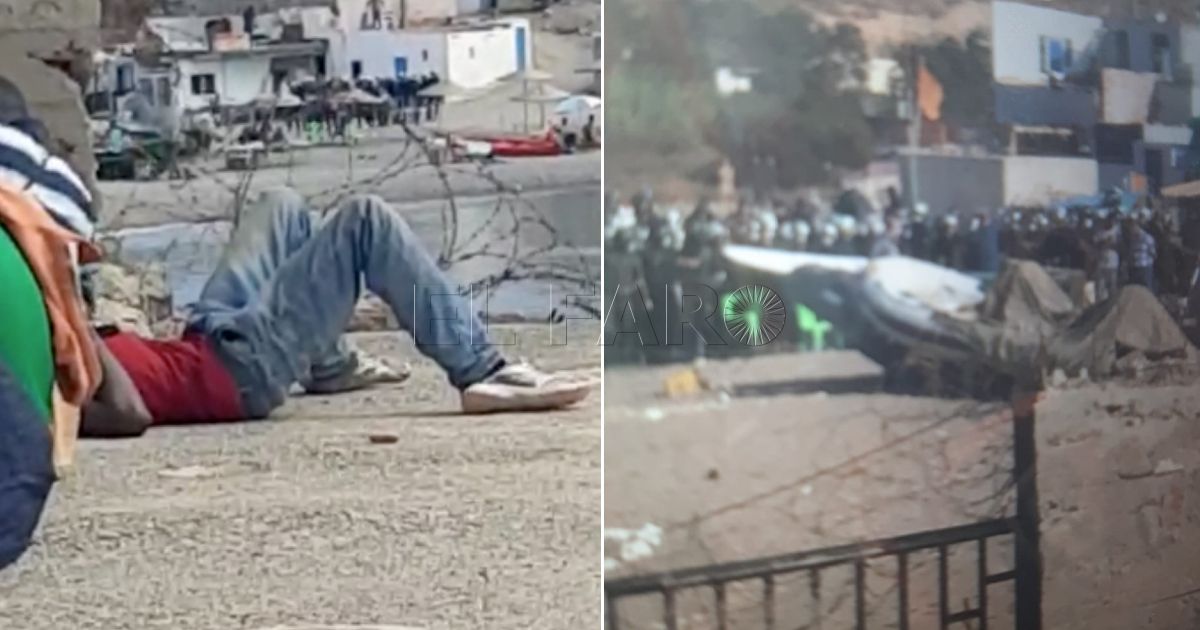 Militares marruecos 1 Militares marroquíes cercan a los migrantes varados en el peñón Vélez de la Gomera