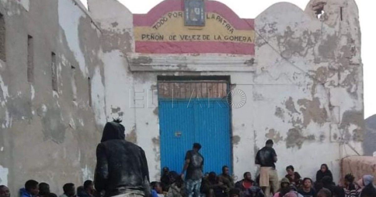 Velez portada 1 Acnur traslada al Gobierno su preocupación por las devoluciones de solicitantes de asilo en Vélez de la Gomera