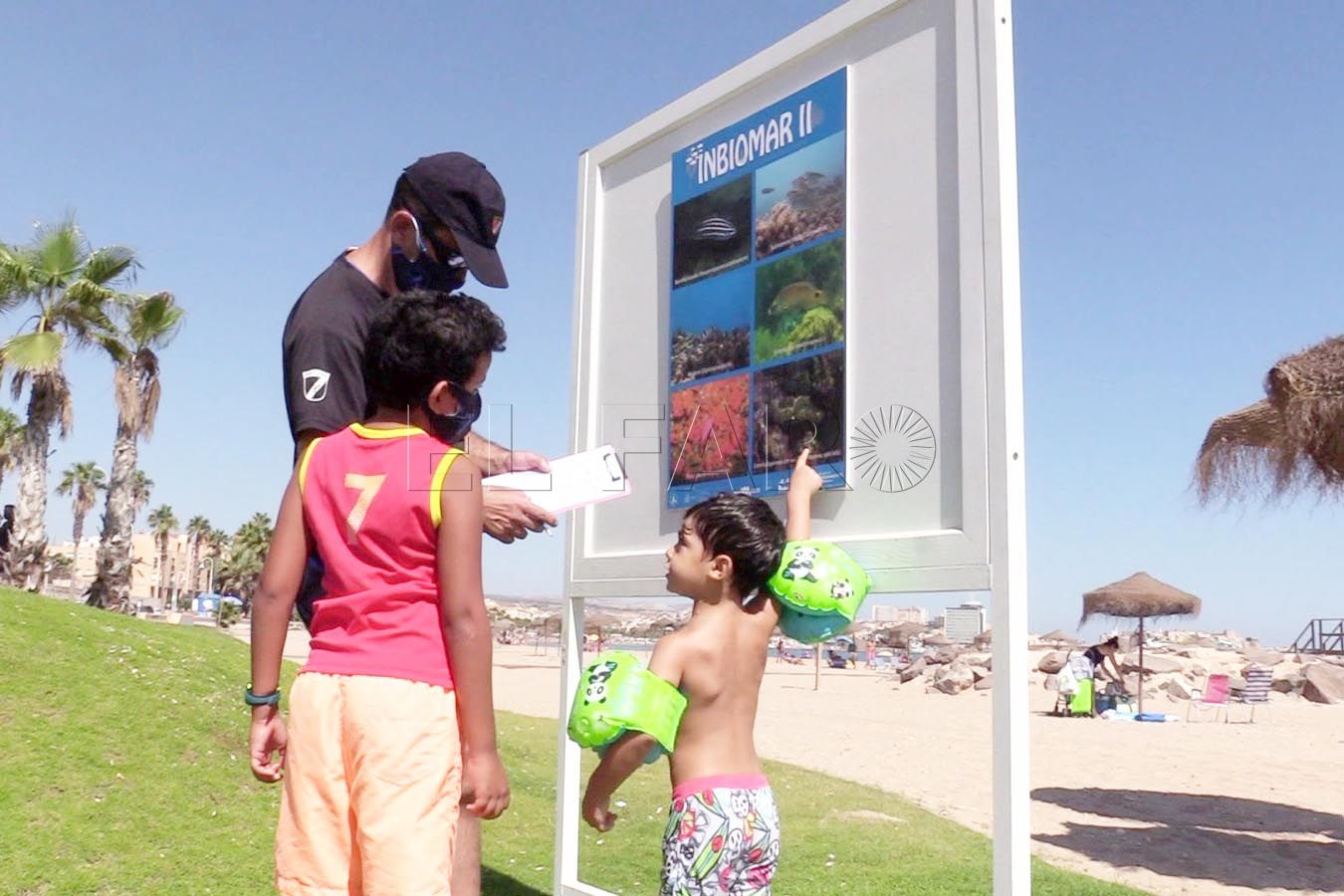 Los niños descubren cómo es el fondo marino para protegerlo con Inbiomar