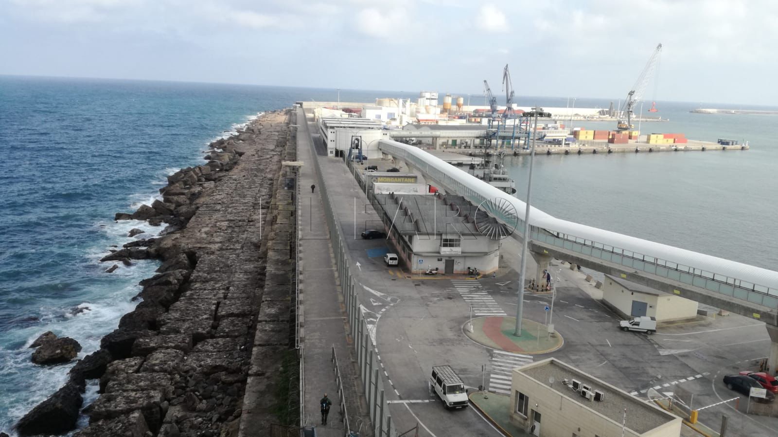 puerto El aeropuerto intercontinetal estará en el Plan Estratégico y se podrían unir ideas de tres partidos