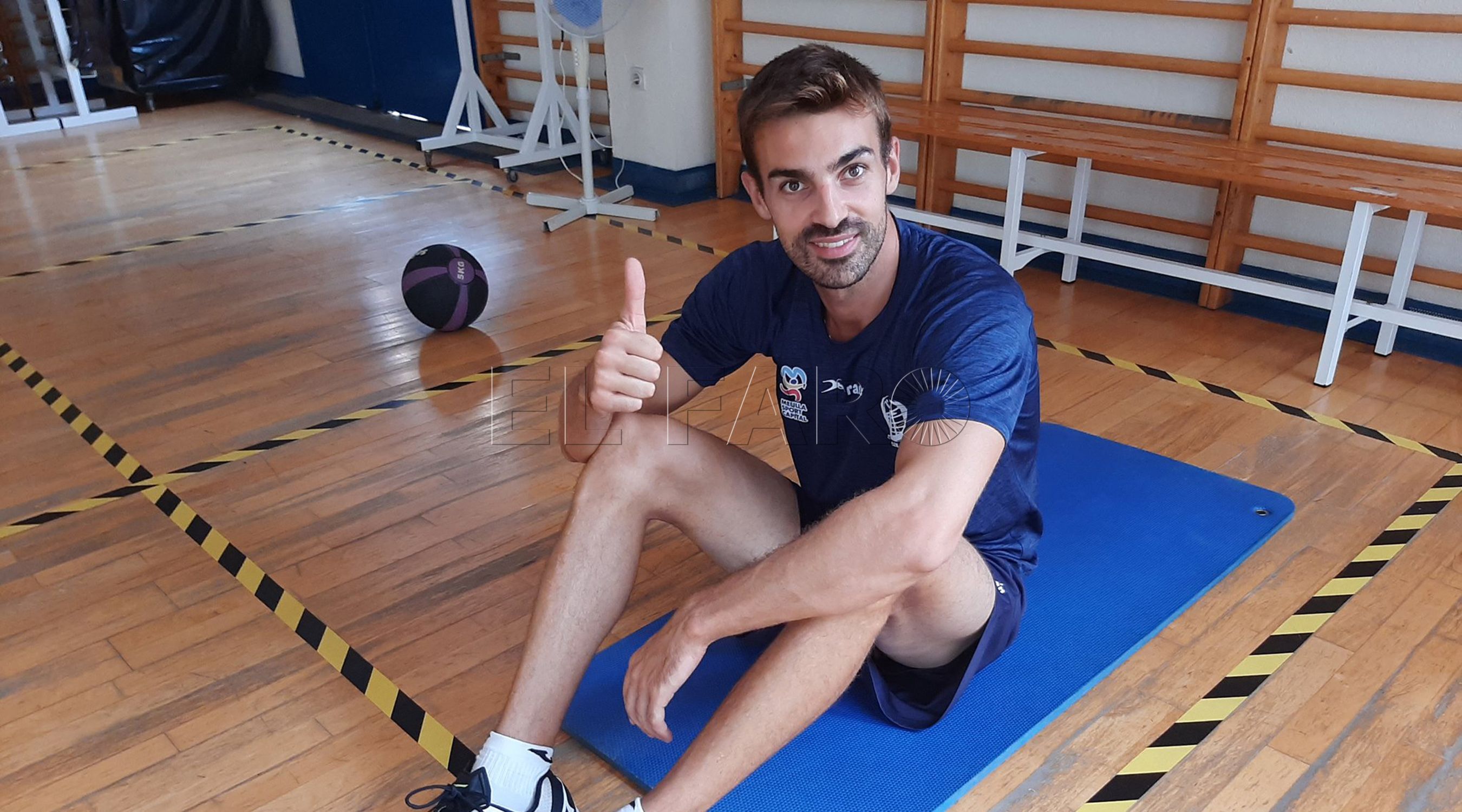 wee El único jugador que faltaba al trabajo del CV Melilla, Javier Monfort, ya llegó