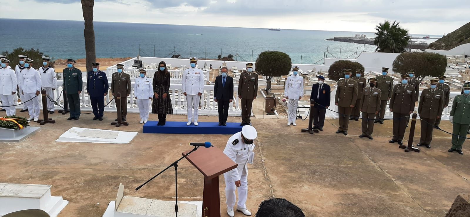 89286d42 87b5 4589 9377 37772d6e9a25 Homenaje en el cementerio de la Purísima a los marineros caídos en la Campaña de Melilla